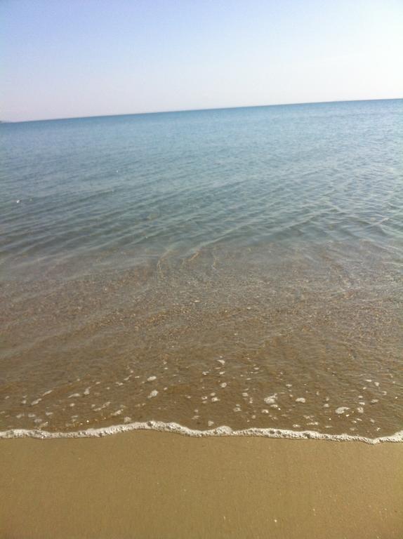 Beachfront Villa Hoopoe Schinias, Marathon ห้อง รูปภาพ